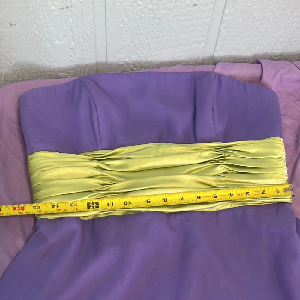 Semi formal dress size 8 - Picture 9 of 10